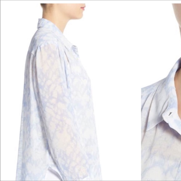NWT Vince Camuto L sheer light blue/white blouse - Picture 2 of 10